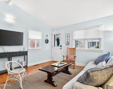 77 Abbott Avenue - Photo Thumbnail 8