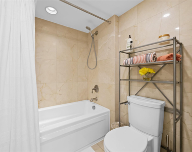 5100 N Ocean Boulevard - Photo Thumbnail 14