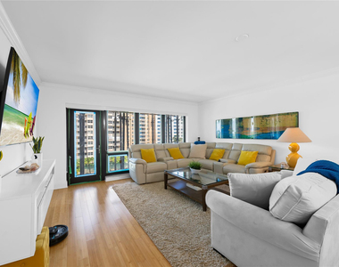 5100 N Ocean Boulevard - Photo Thumbnail 2