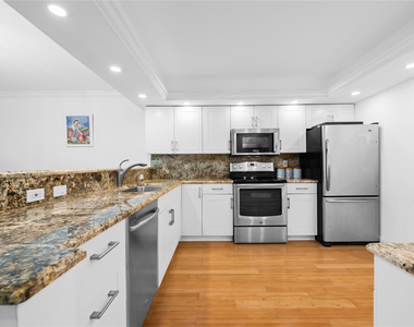 5100 N Ocean Boulevard - Photo Thumbnail 8