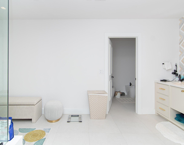 8208 Twin Lake Drive - Photo Thumbnail 11