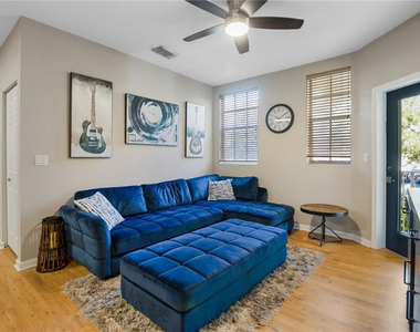 4809 N Wickham Circle - Photo Thumbnail 5