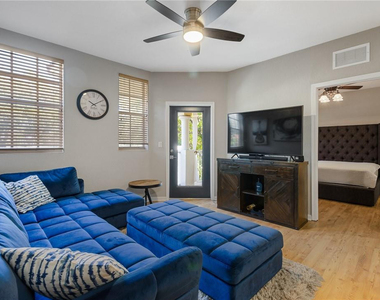 4809 N Wickham Circle - Photo Thumbnail 10