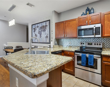 4809 N Wickham Circle - Photo Thumbnail 2