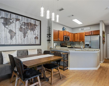 4809 N Wickham Circle - Photo Thumbnail 7