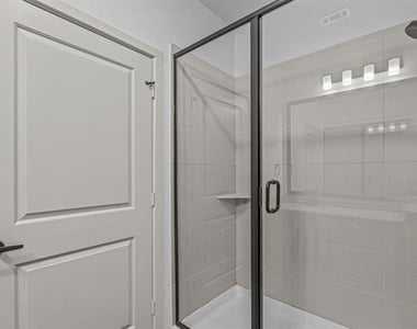 3120 E Park Row Drive - Photo Thumbnail 8