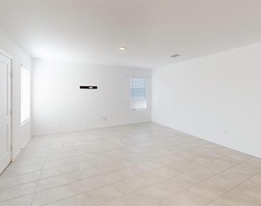 2916 Tibbles Drive - Photo Thumbnail 6