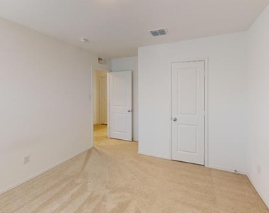 2916 Tibbles Drive - Photo Thumbnail 9