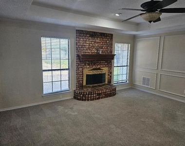 500 Mustang Court - Photo Thumbnail 3