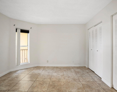 7640 Westwood Drive - Photo Thumbnail 26