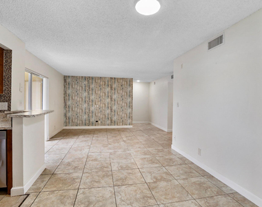 7640 Westwood Drive - Photo Thumbnail 14