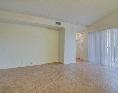 7640 Westwood Drive - Photo Thumbnail 8