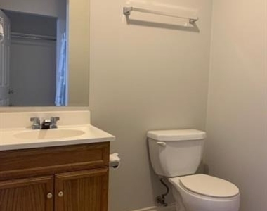 1602 W Elm Street - Photo Thumbnail 18