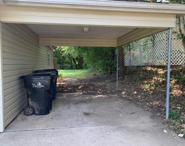 1602 W Elm Street - Photo Thumbnail 1
