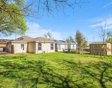 1602 W Elm Street - Photo Thumbnail 25