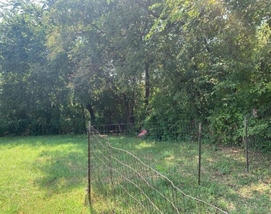 1602 W Elm Street - Photo Thumbnail 16