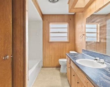 706 S Manson Street - Photo Thumbnail 26