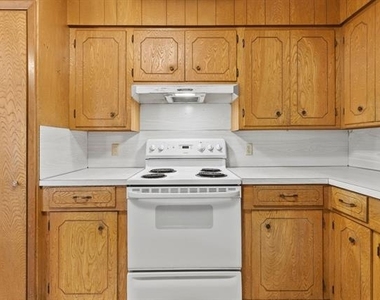 706 S Manson Street - Photo Thumbnail 8