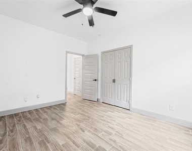 4801 Shackleford Street - Photo Thumbnail 10