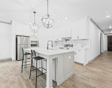 4801 Shackleford Street - Photo Thumbnail 13