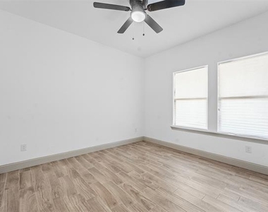4801 Shackleford Street - Photo Thumbnail 3