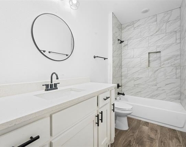 4801 Shackleford Street - Photo Thumbnail 7