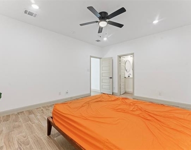 4801 Shackleford Street - Photo Thumbnail 19