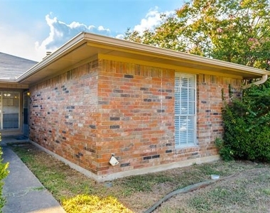 900 Milby Road - Photo Thumbnail 2