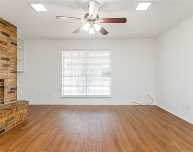900 Milby Road - Photo Thumbnail 11