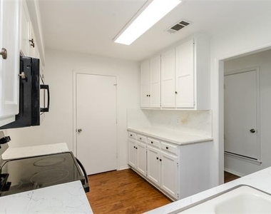 900 Milby Road - Photo Thumbnail 19