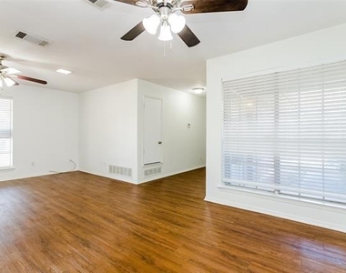900 Milby Road - Photo Thumbnail 10