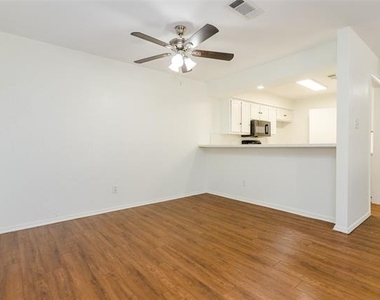 900 Milby Road - Photo Thumbnail 7