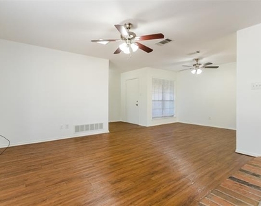 900 Milby Road - Photo Thumbnail 5
