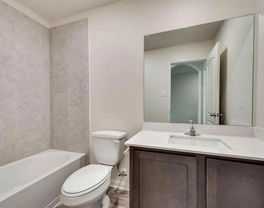 3016 Boran Drive - Photo Thumbnail 15