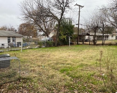1502 N Pikeview Terrace - Photo Thumbnail 1