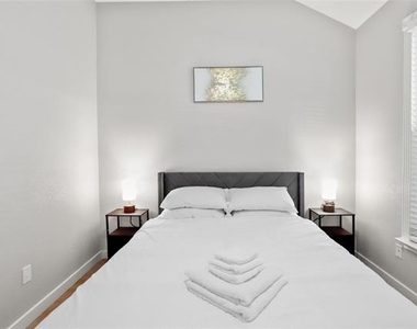 1531 Home Park Drive - Photo Thumbnail 21