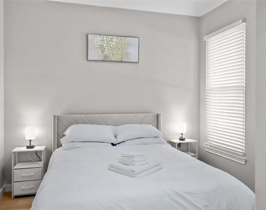 1531 Home Park Drive - Photo Thumbnail 20