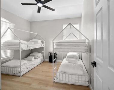 1531 Home Park Drive - Photo Thumbnail 22