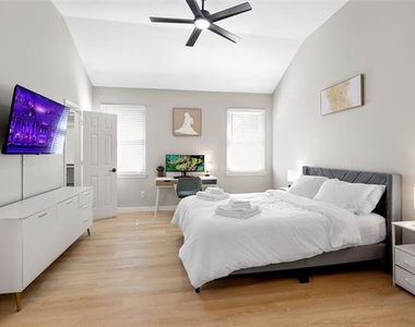1531 Home Park Drive - Photo Thumbnail 16