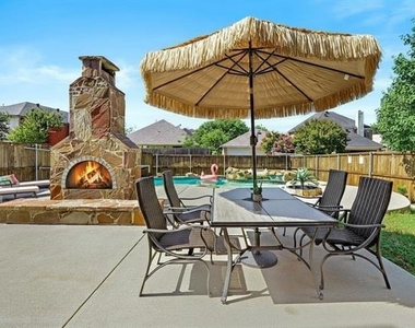 1531 Home Park Drive - Photo Thumbnail 3