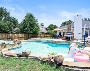 1531 Home Park Drive - Photo Thumbnail 27