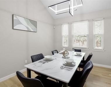 1531 Home Park Drive - Photo Thumbnail 15