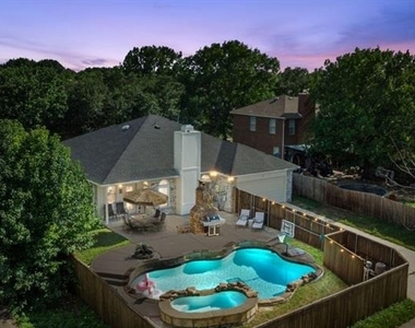 1531 Home Park Drive - Photo Thumbnail 1