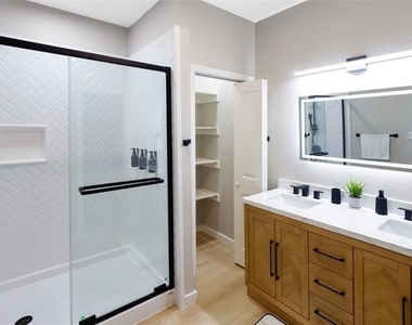 1531 Home Park Drive - Photo Thumbnail 18