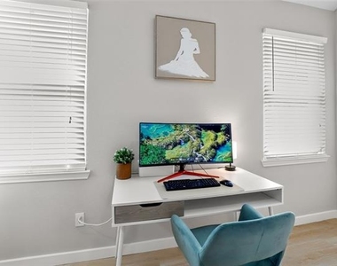 1531 Home Park Drive - Photo Thumbnail 17