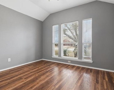 2657 Red Spruce Drive - Photo Thumbnail 16