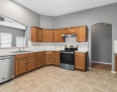 2657 Red Spruce Drive - Photo Thumbnail 9