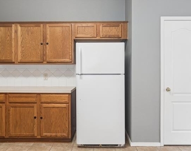 2657 Red Spruce Drive - Photo Thumbnail 11