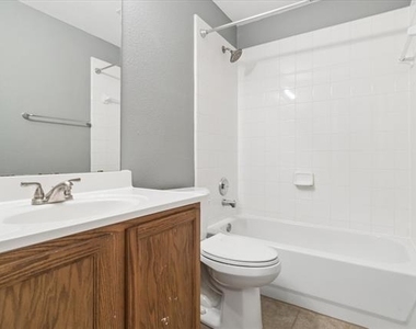 2657 Red Spruce Drive - Photo Thumbnail 17