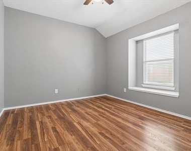 2657 Red Spruce Drive - Photo Thumbnail 20